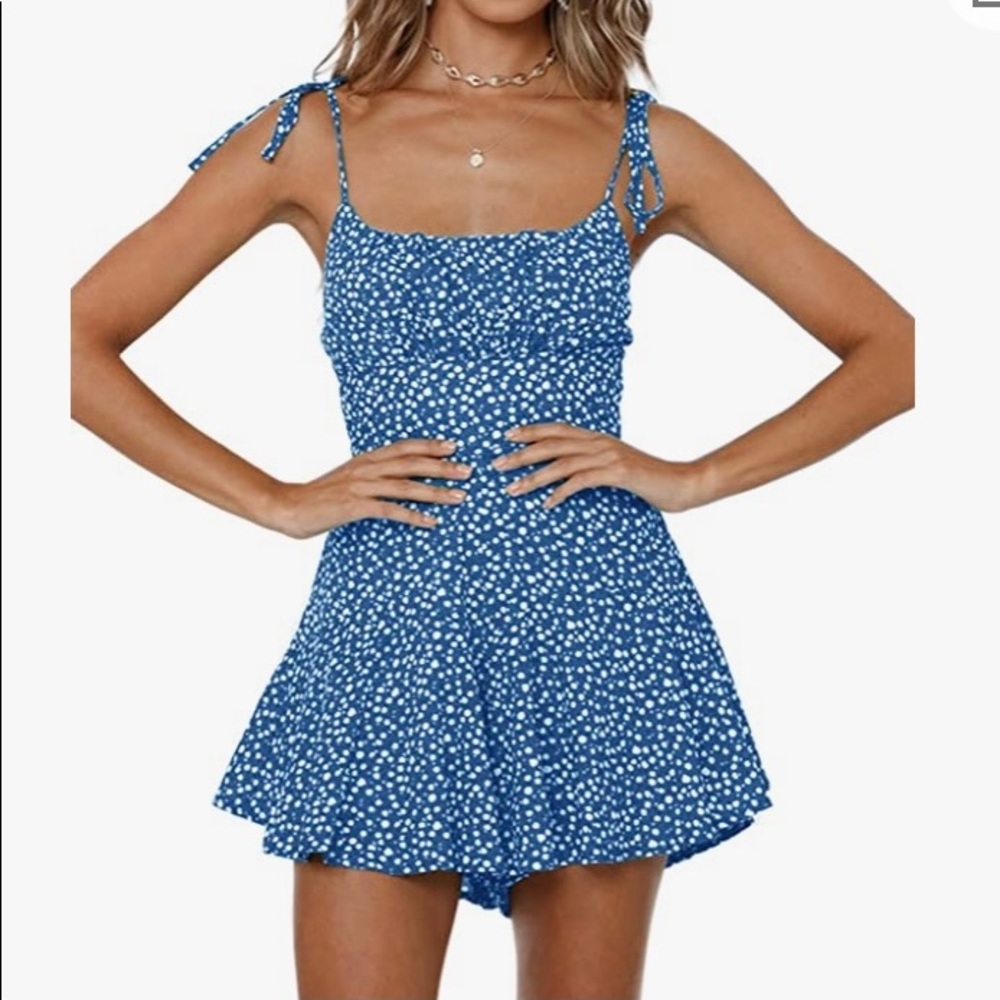 ✨ Flouncy Blue Floral Romper ✨